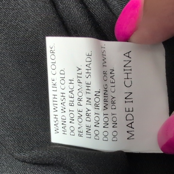 Black and White Sleeveless Tank Jumpsuit with Caped Back Size M - Picture 7 of 7